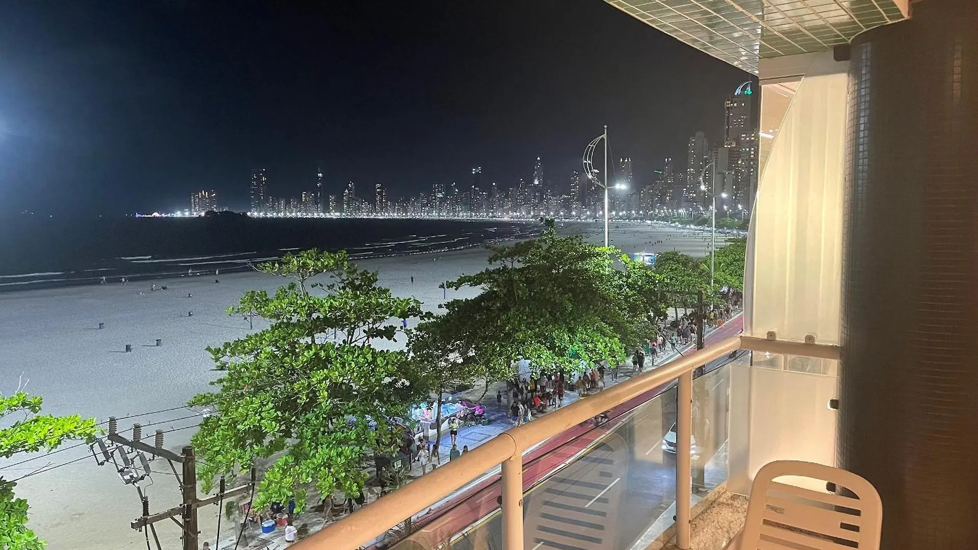Apt 401 Frente Mar Roda Gigante 3 Quartos Balneário Camboriú شقة